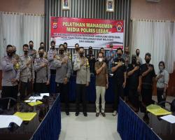 Gelar Pelatihan Ciptakan Pengawal Jurn