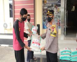 Polres Lebak Berikan Bantuan Beras 15 