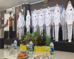 Tiga Mahasiswi Kebidanan Politeknik Ba