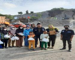 Jumat Berkah LSM BMPP Gandeng PT Gunun