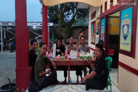 Kapolsek Banjarsari Bersama Anggota Ya