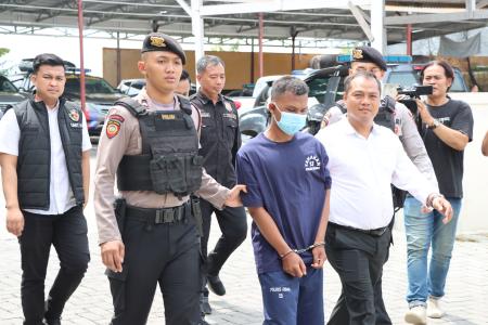  ISENG  BEGAL PAYUDARA DITANGKAP P