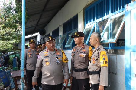WAKA  POLDA  JATENG LAKUKAN PENGEC