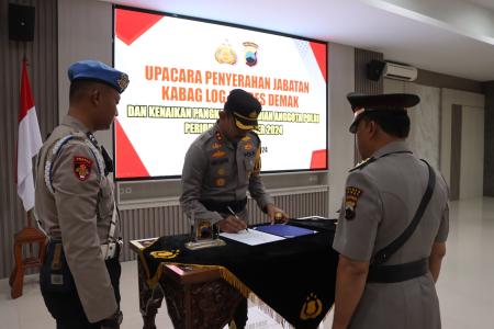 PURNA TUGAS JABATAN KABAGLOG DISERAHKA