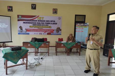 Guru SMP N 3 Karangreja Siap Berkualit
