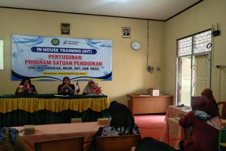 PAGUYUBAN WALI MURID SMP N 3 KALIM