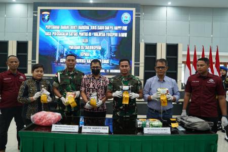 PANGDAM XII-TPR SERAHKAN 6,2 KG SA