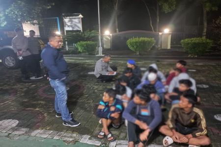 POLSEK SAPURAN AMANKAN 15 PELAKU P