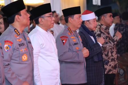 Di Bawah Kepemimpinan Jenderal Sigit K