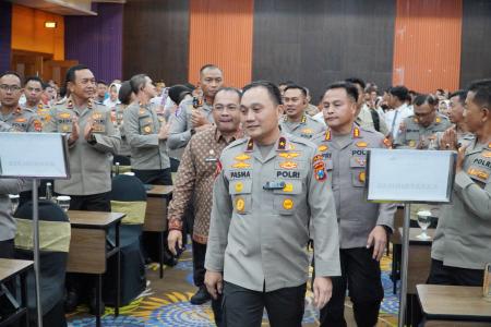 Polda Jatim Kukuhkan 234 Pelajar Jadi Duta Kamtibmas Siap Jadi Agen Pe