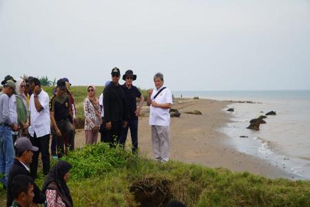 Tinjau Pesisir Balong Delegasi Investo